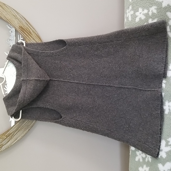 Sweater vest - Picture 2 of 8